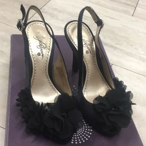 Nordstrom (platinum bp) dressy sandals w/ flower!